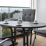 S&s Deluxe 3* Makarska