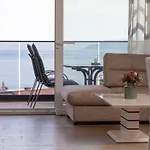 S&s Deluxe 3*