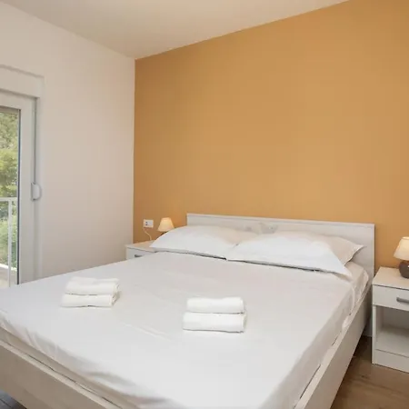 Konukevi S&s Deluxe Makarska